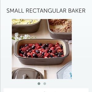 New Pampered Chef Small Baker Stoneware!